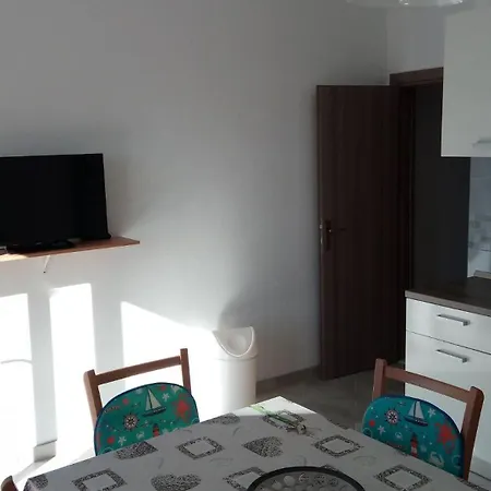 Apartment Marijica Trogir Exterior photo